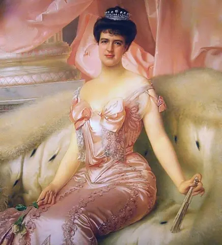 Queen Of Portugal Amelia Of Orleans And Braganca 1905