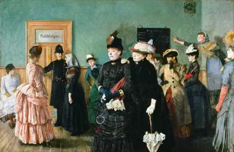 Albertine va dal chirurgo della polizia