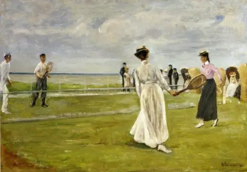 Tennisspiel am Meer