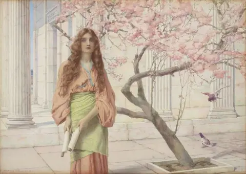 开花树前的年轻女子