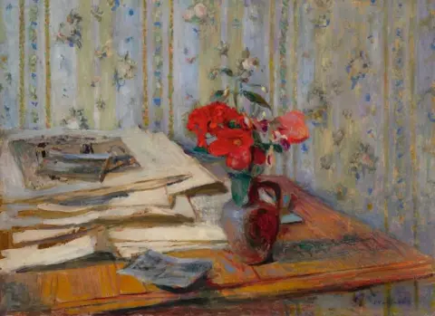 Kruka med blommor och papper, 1904